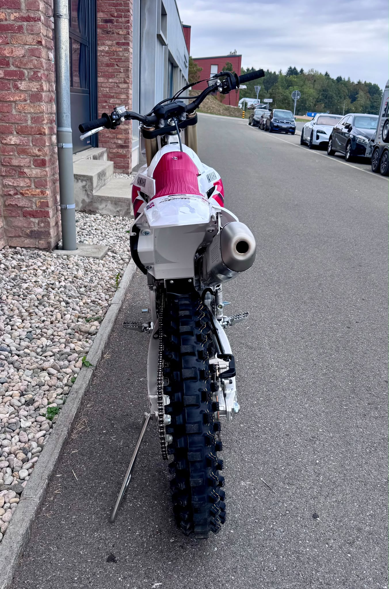 YAMAHA YZ450F 70th Anniversary Edition-image-4