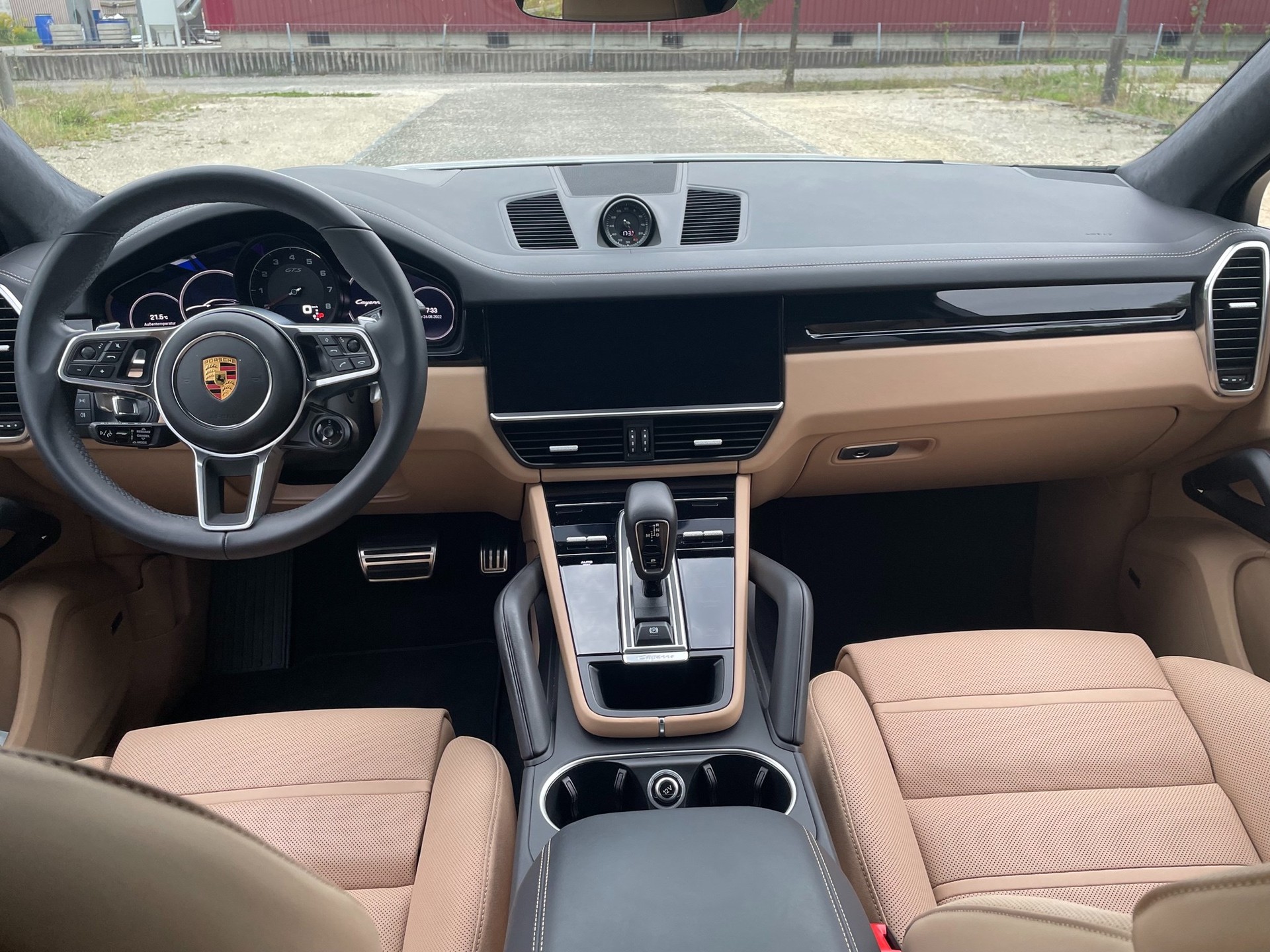 PORSCHE Cayenne GTS Coupé-image-6
