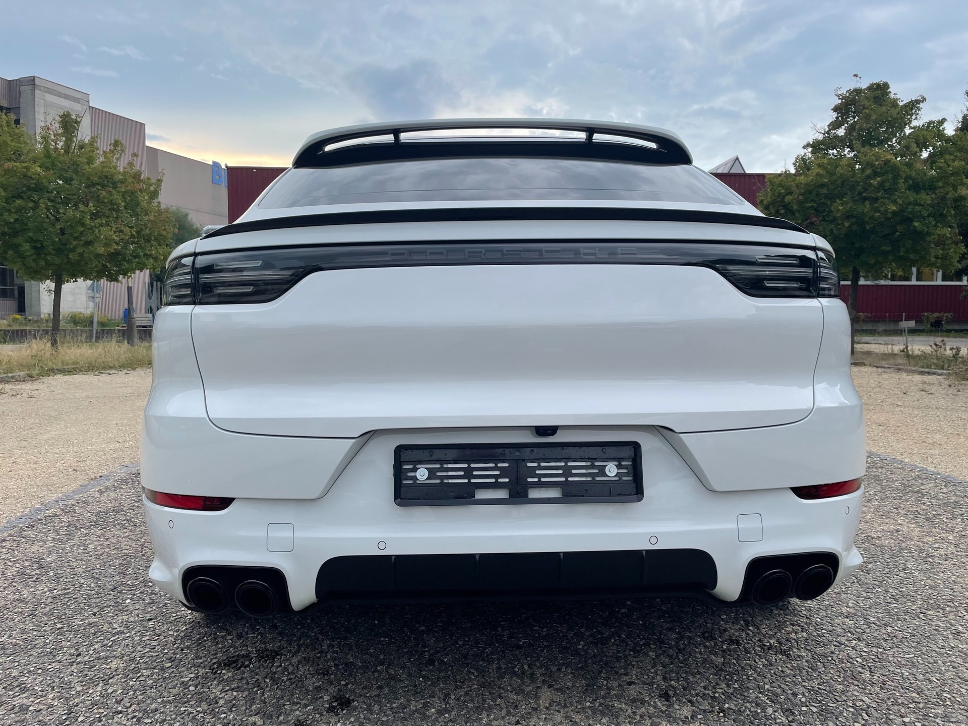 PORSCHE Cayenne GTS Coupé-image-5
