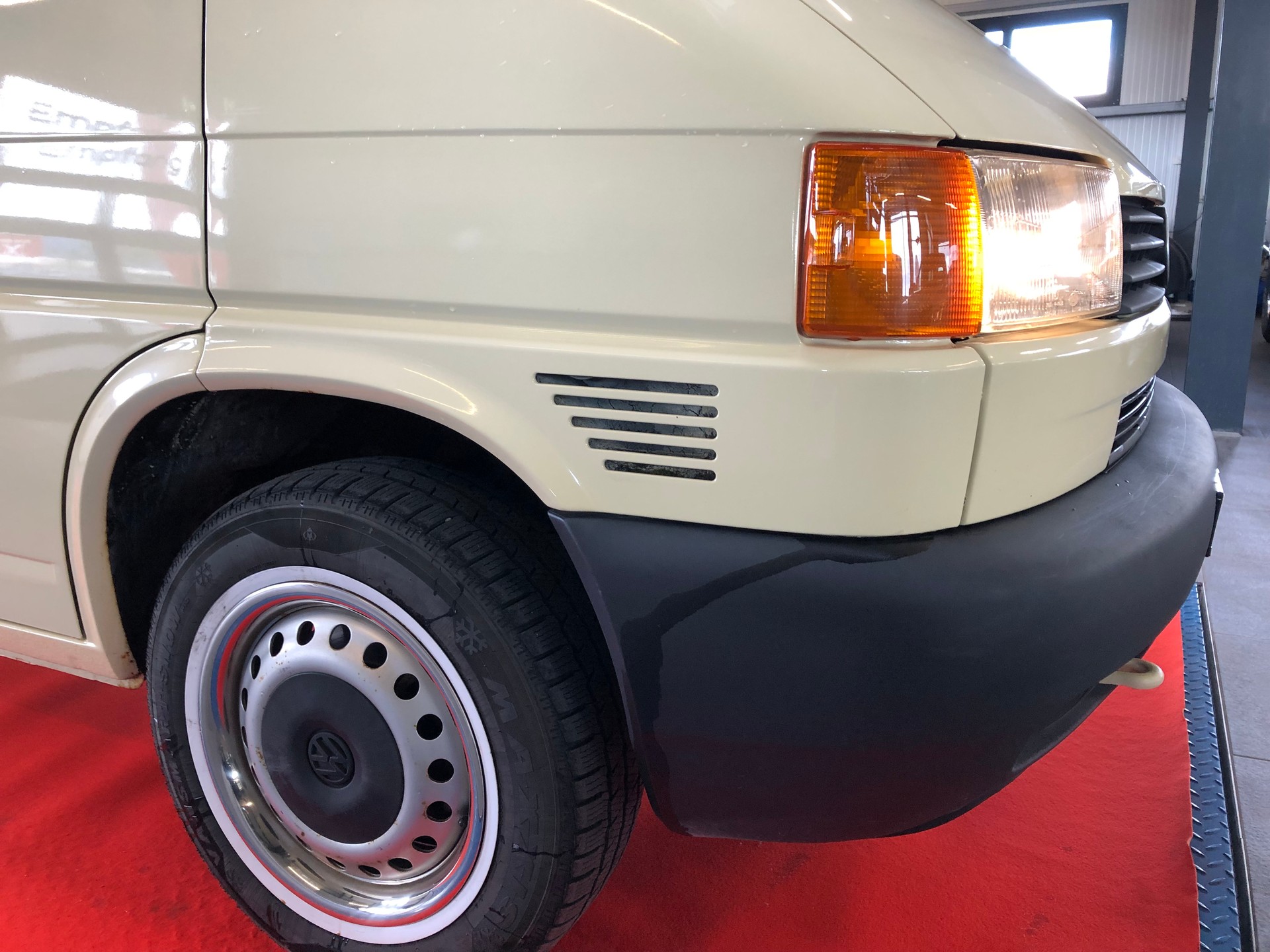 VW 2.5 PICK-up Blachenaufbau-showroom-element-1