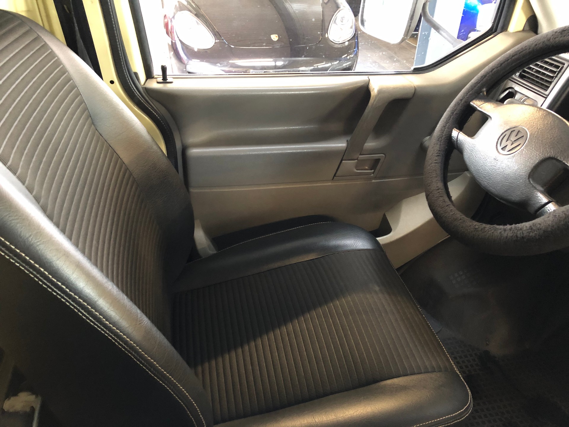 VW 2.5 PICK-up Blachenaufbau-image-15