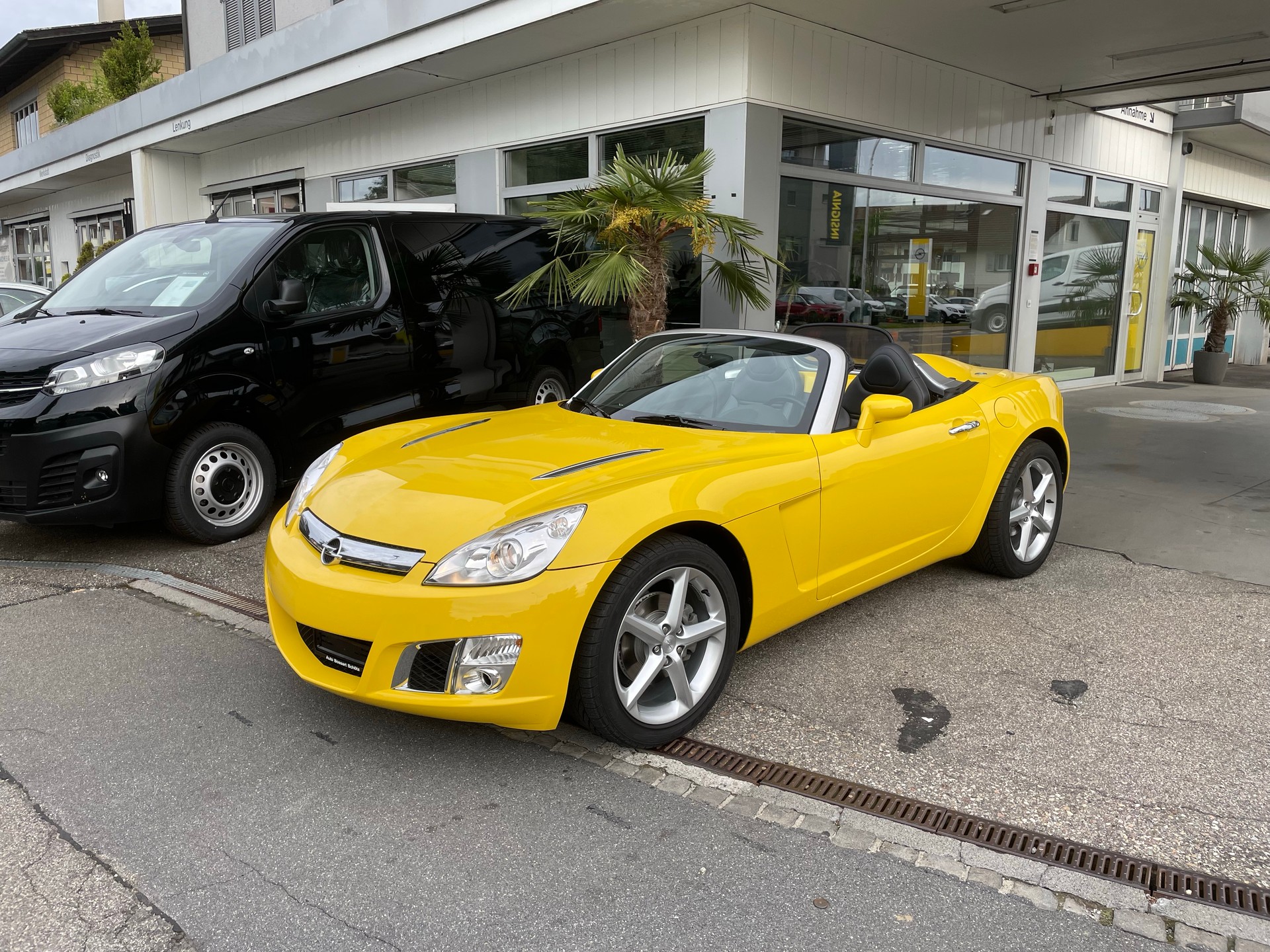 OPEL GT 2.0 Turbo-showroom-element-1