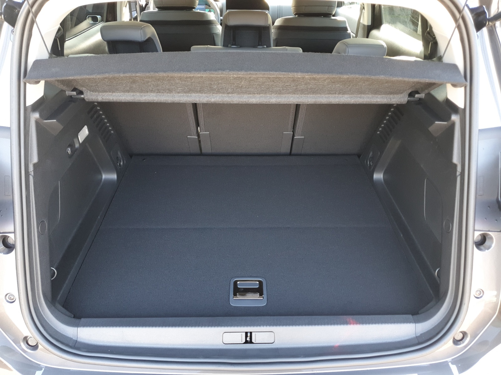 CITROEN C5 Aircross 1.6 Plug-in Hybrid Swiss Edition-image-9