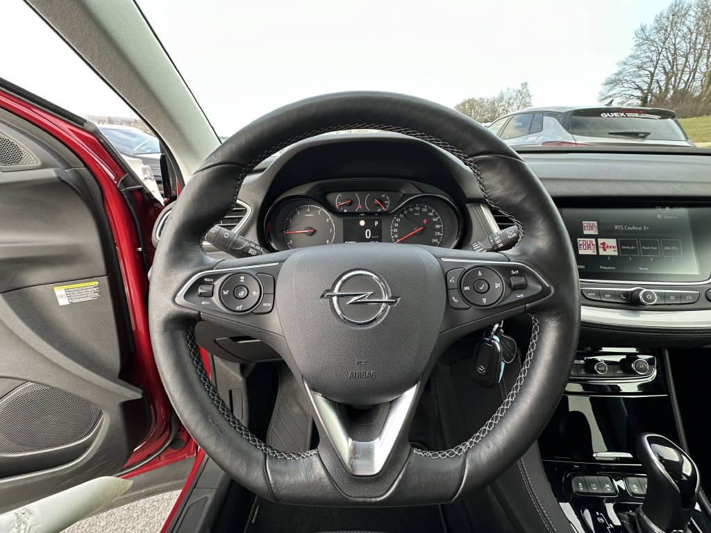OPEL Grandland X 1.2 T Design Line-image-8
