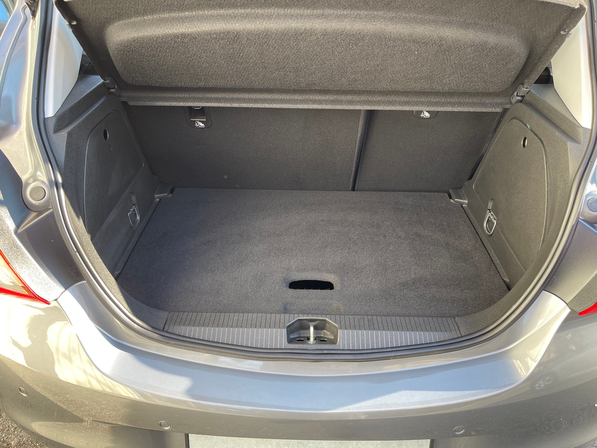 OPEL Corsa 1.4 TP Color Edition Automatic-image-10