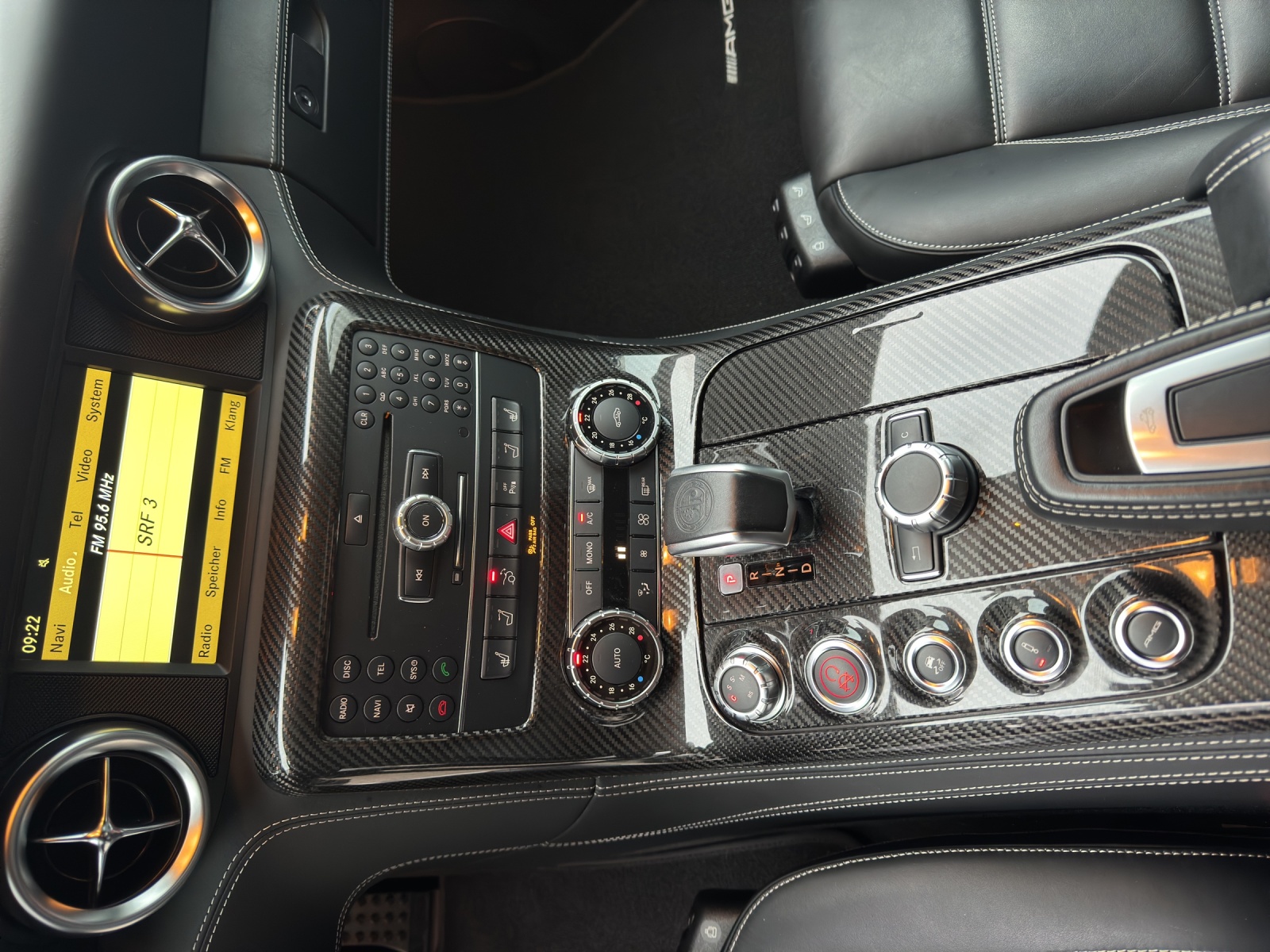 MERCEDES-BENZ SLS AMG Roadster-image-5