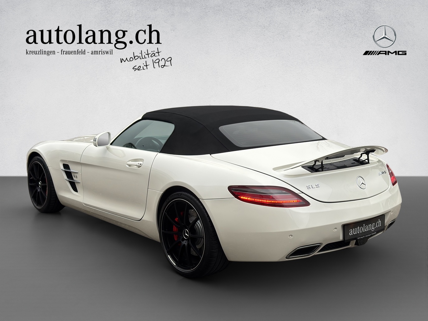 MERCEDES-BENZ SLS AMG Roadster-showroom-element-2