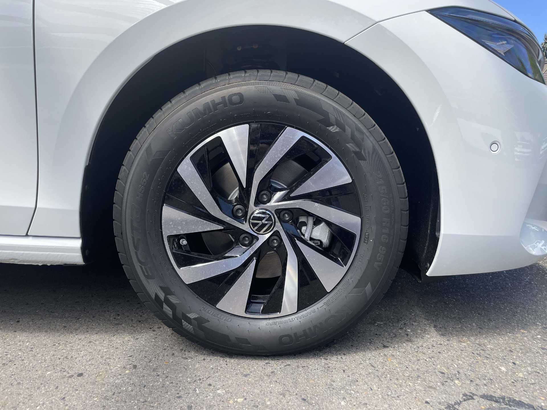 VW Passat Variant 2.0 TDI Business DSG-image-13