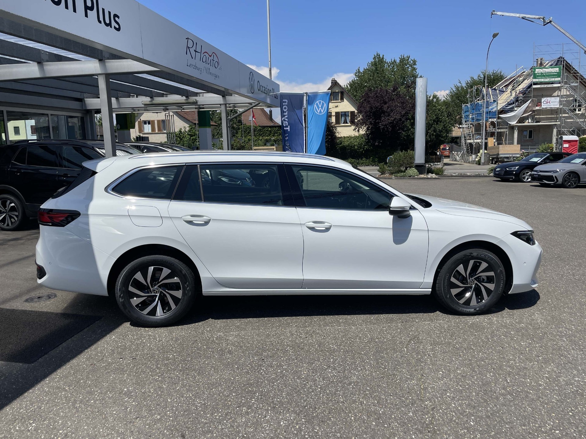 VW Passat Variant 2.0 TDI Business DSG-showroom-element-2
