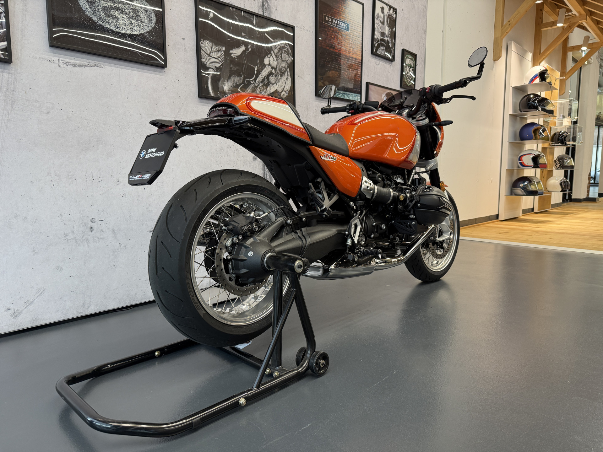 BMW R 12 nineT-image-2