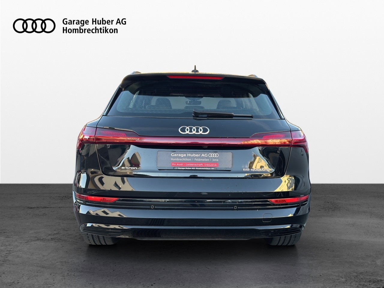 AUDI e-tron 55 Advanced quattro-image-3