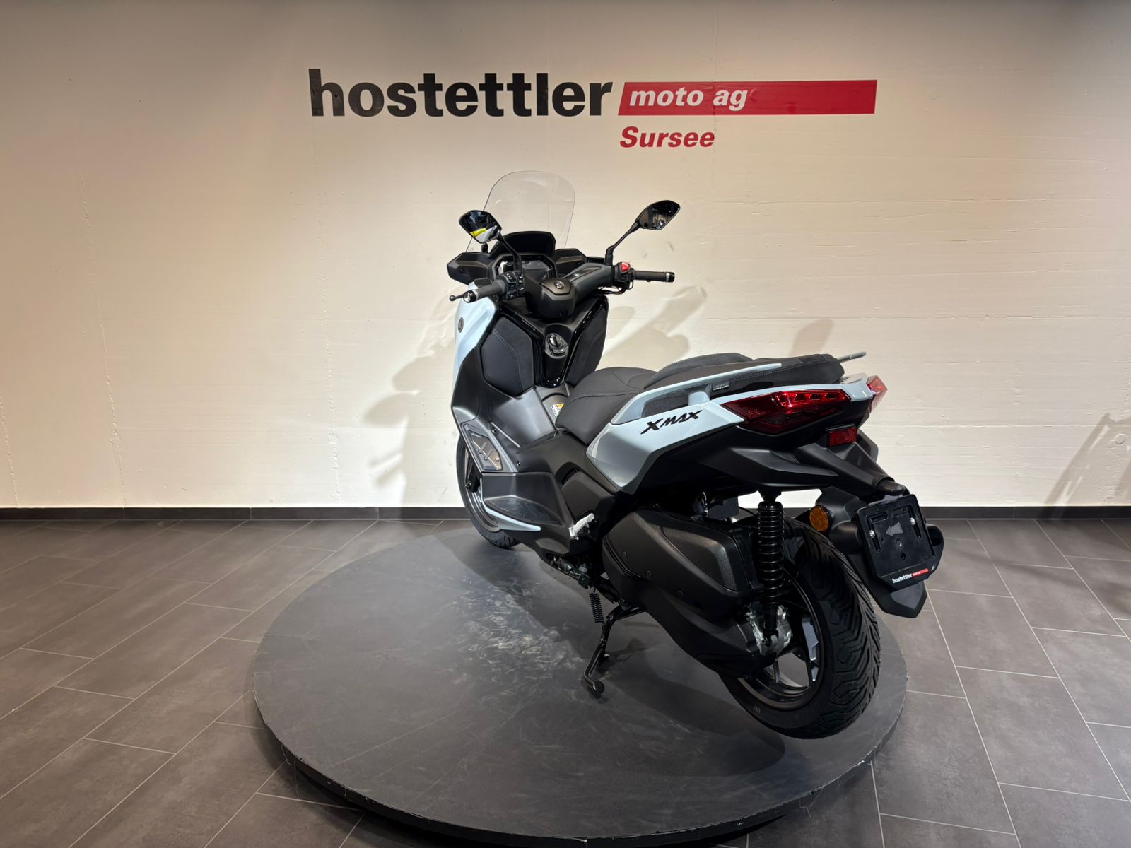 YAMAHA XMAX 300 Tech MAX+-image-4