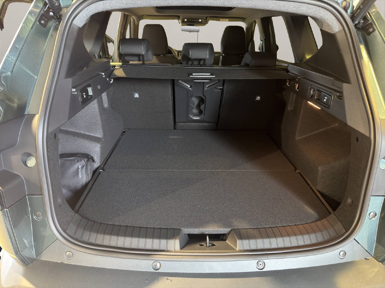DACIA Bigster 1.8 Hybrid Journey-image-5