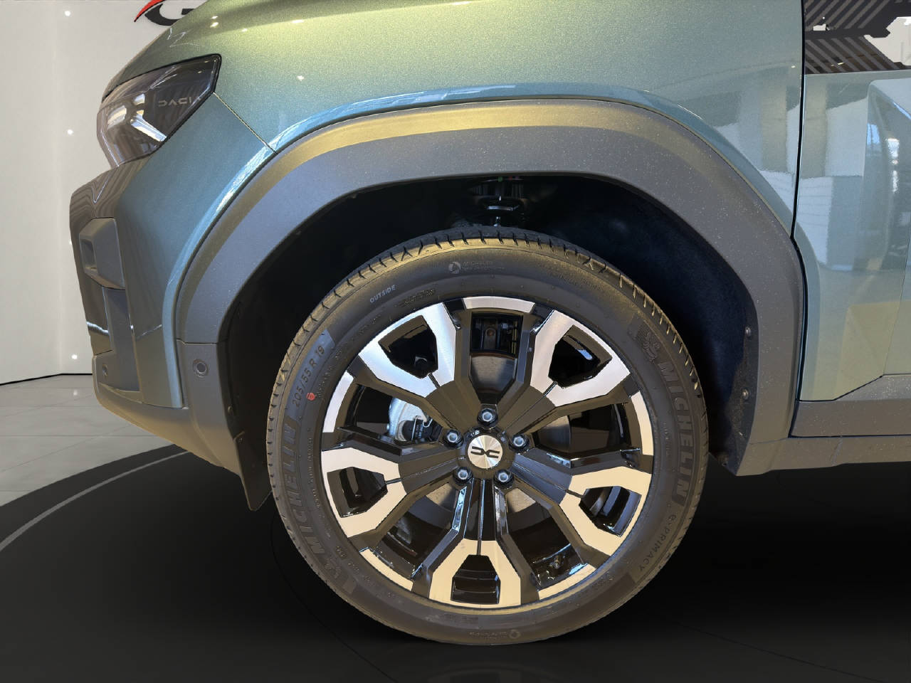 DACIA Bigster 1.8 Hybrid Journey-image-12