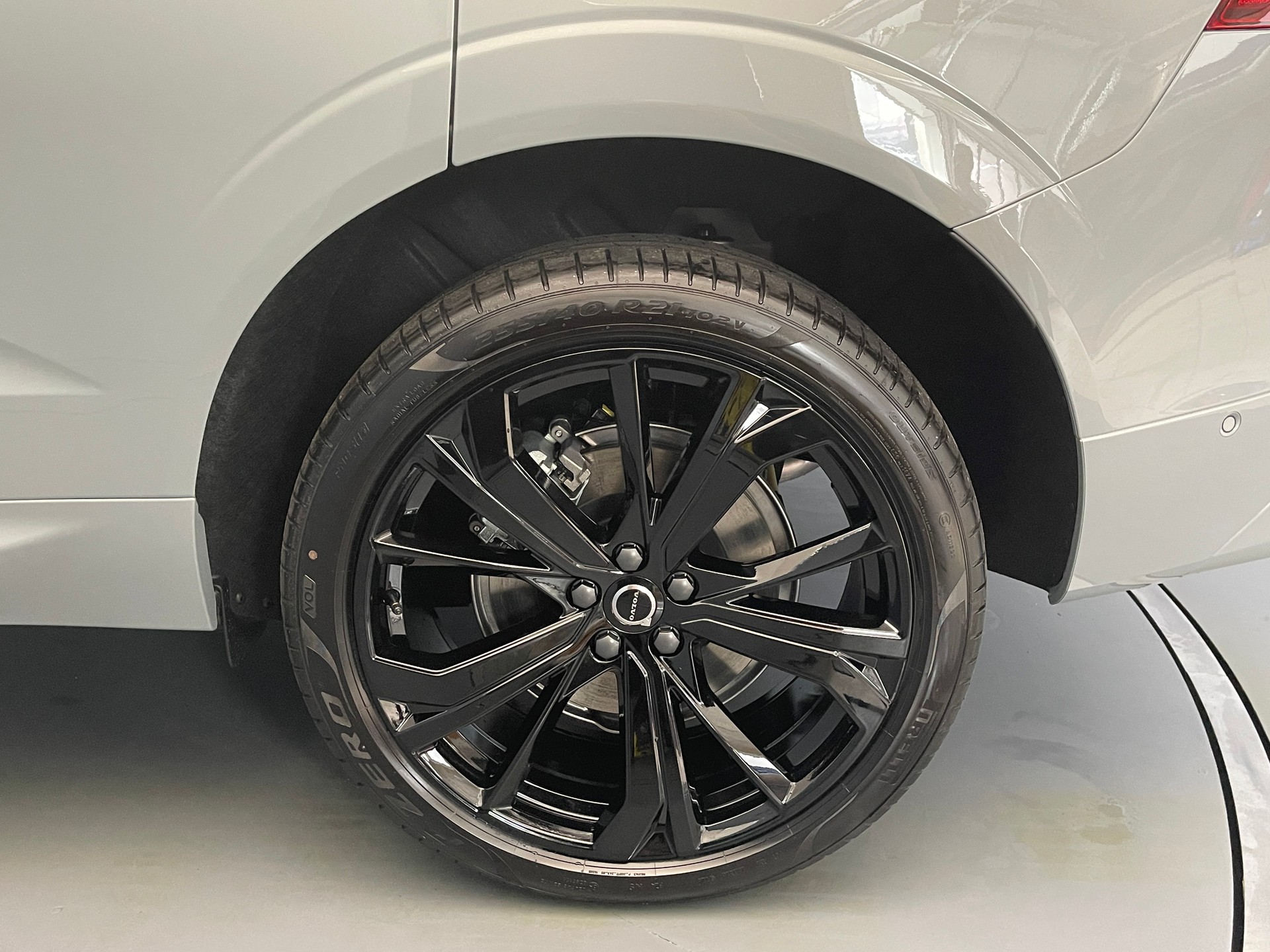 VOLVO XC60 2.0 T6 TE Black Edition eAWD-image-5