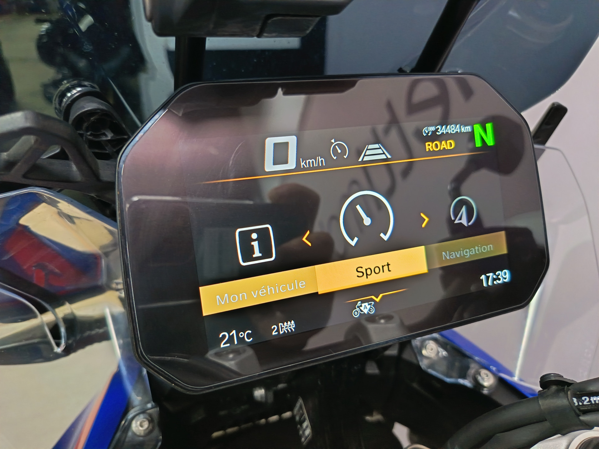 BMW R 1300 GS Trophy-image-9