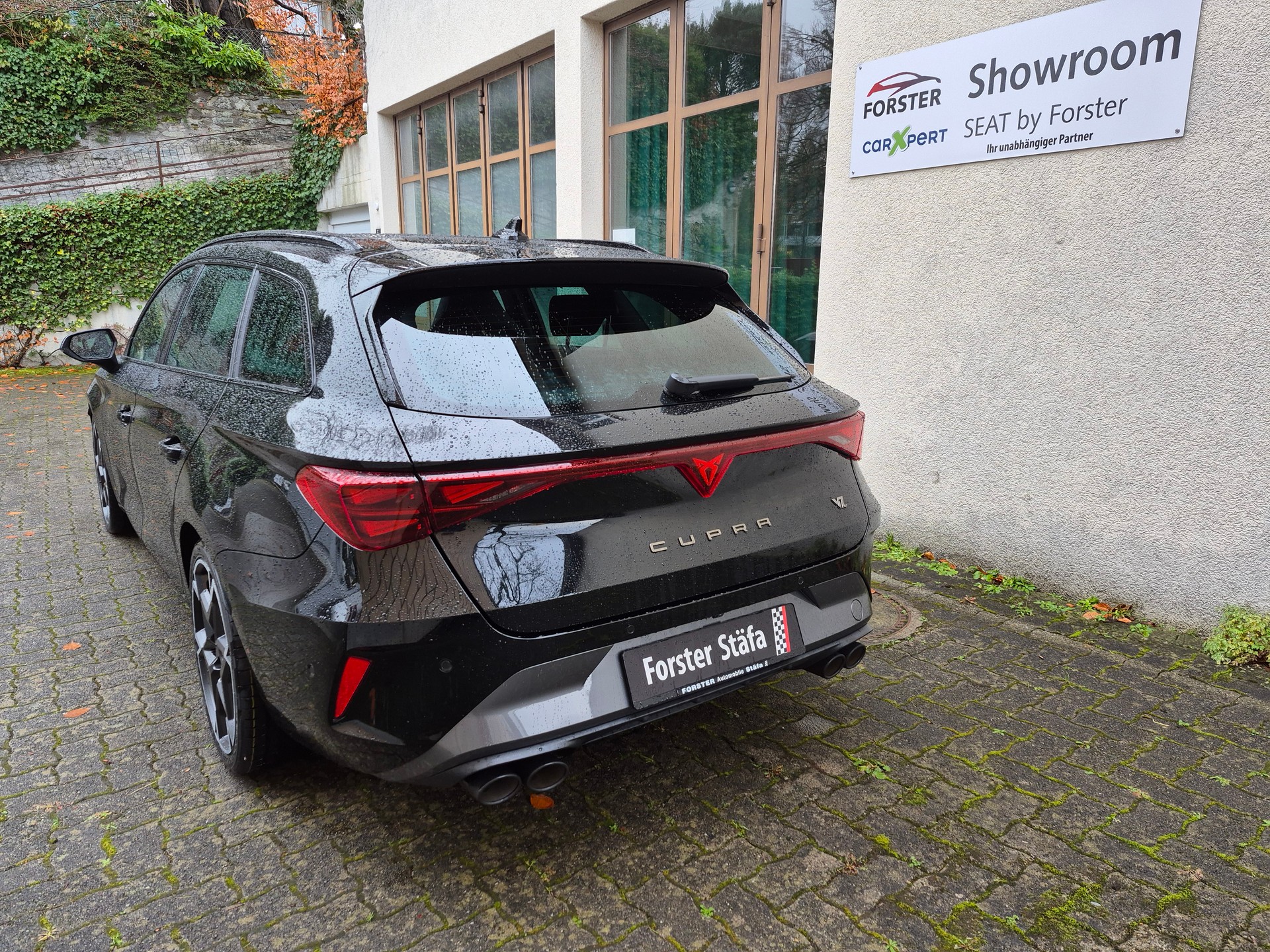 CUPRA LEON ST 2.0 TSI VZ DSG 4Drive 33% Rabatt!-image-1