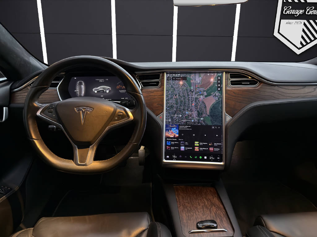 TESLA Model S 75 D-image-10
