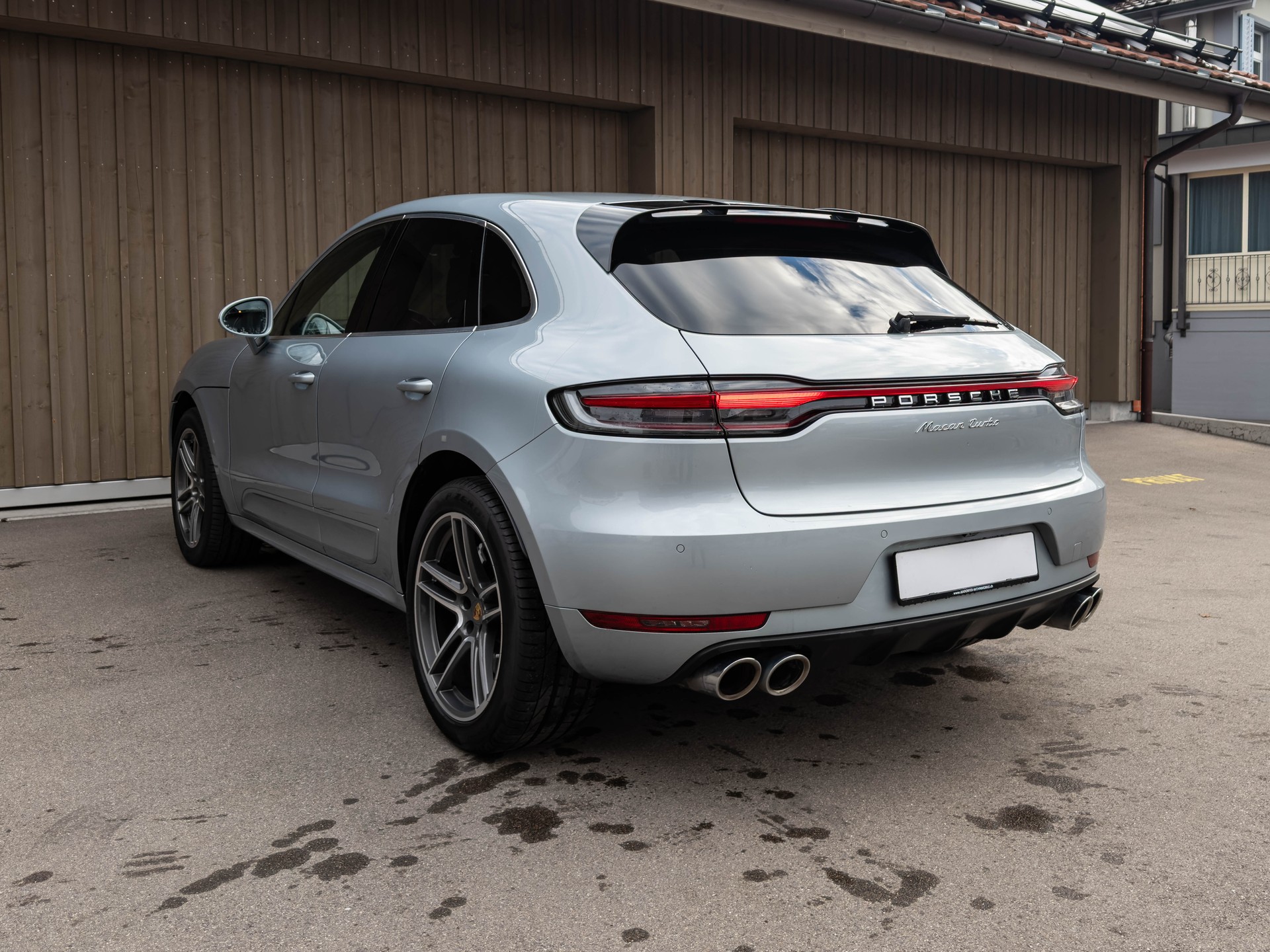 PORSCHE Macan Turbo PDK-image-3