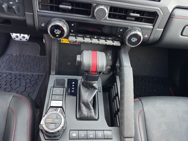 TOYOTA Tacoma 2.4l Turbo Hybrid Double Cab TRD Pro-image-11