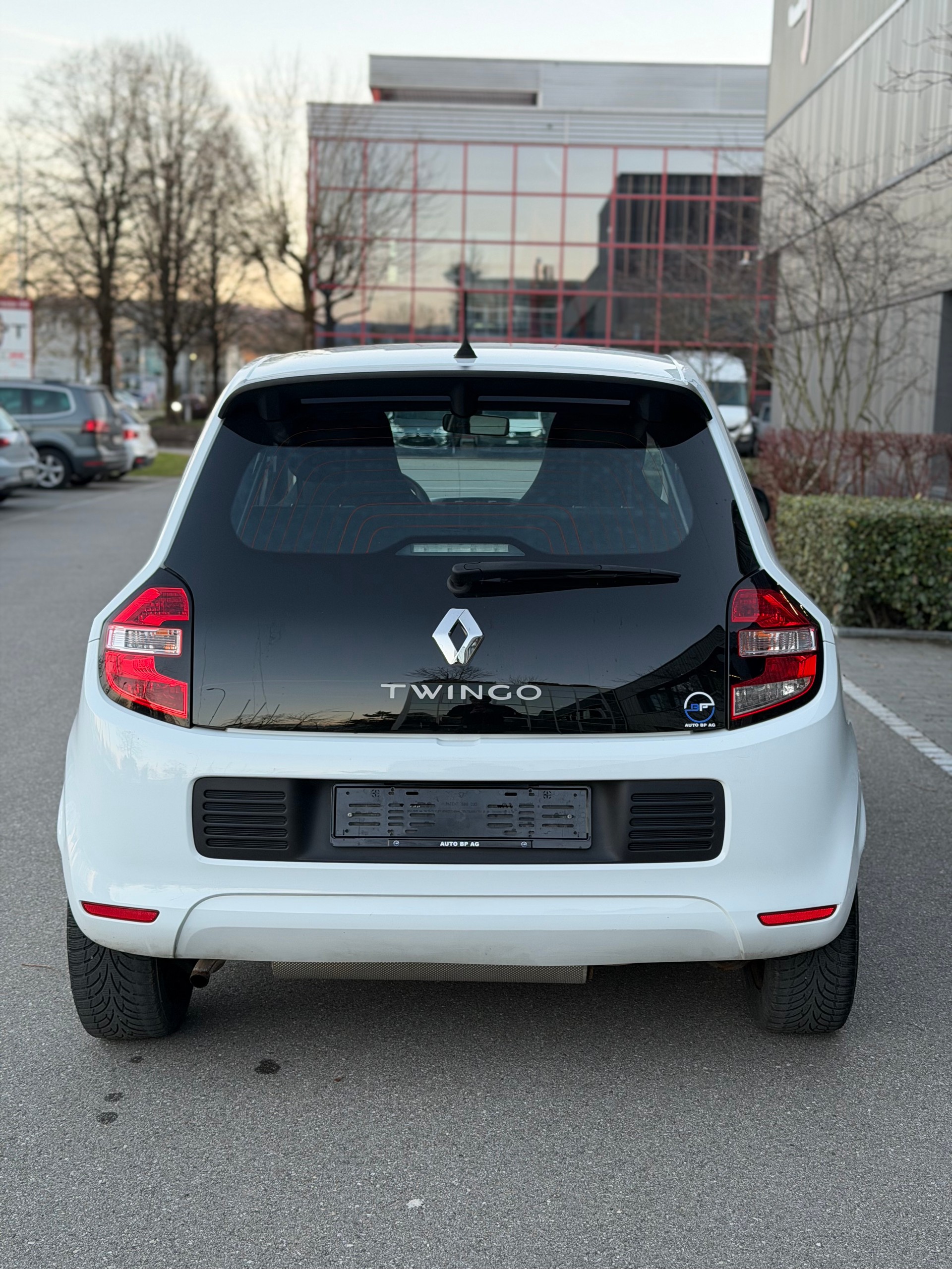 RENAULT Twingo 1.0 Liberty-image-6