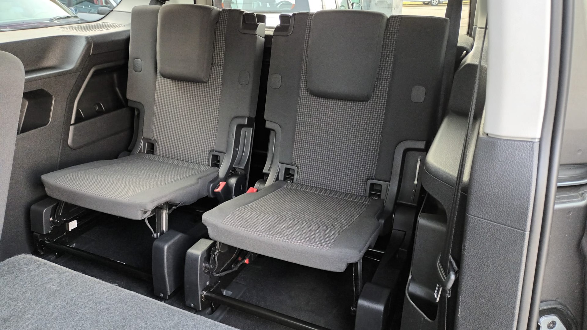 VW Caddy Maxi 1.5 TSI-image-14