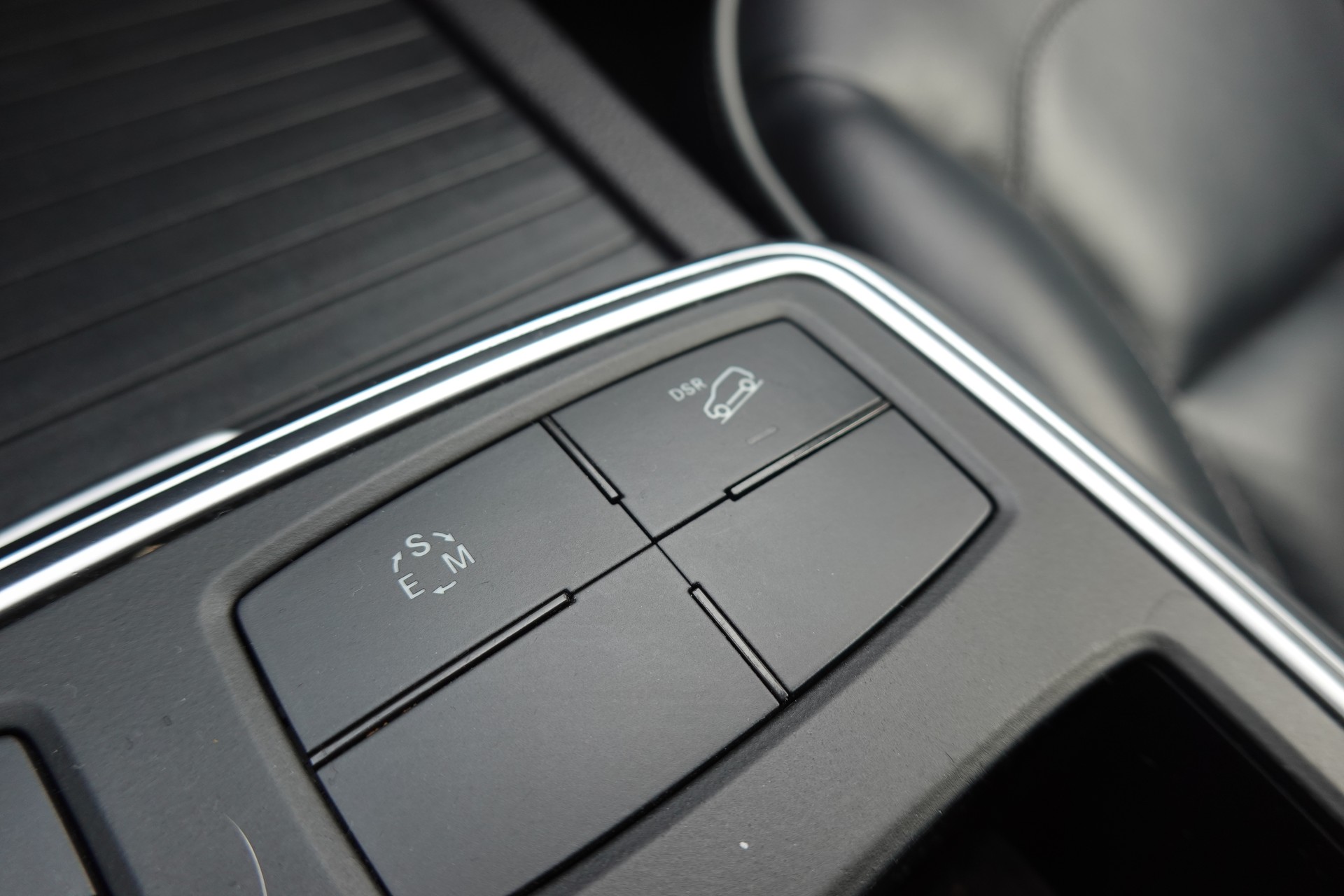 MERCEDES-BENZ ML 250 BlueTEC Edition 4Matic 7G-Tronic-image-15