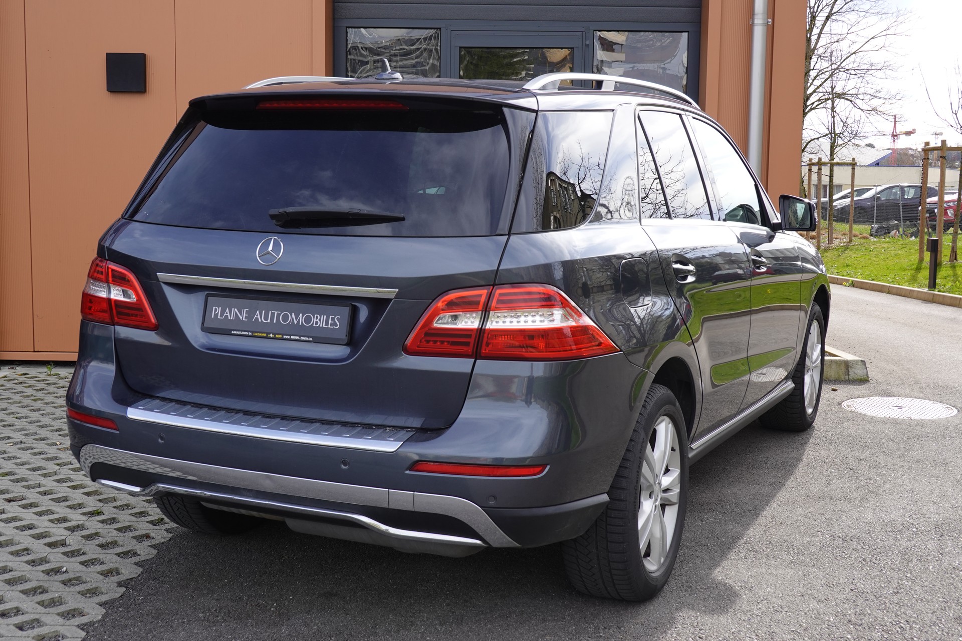 MERCEDES-BENZ ML 250 BlueTEC Edition 4Matic 7G-Tronic-image-5