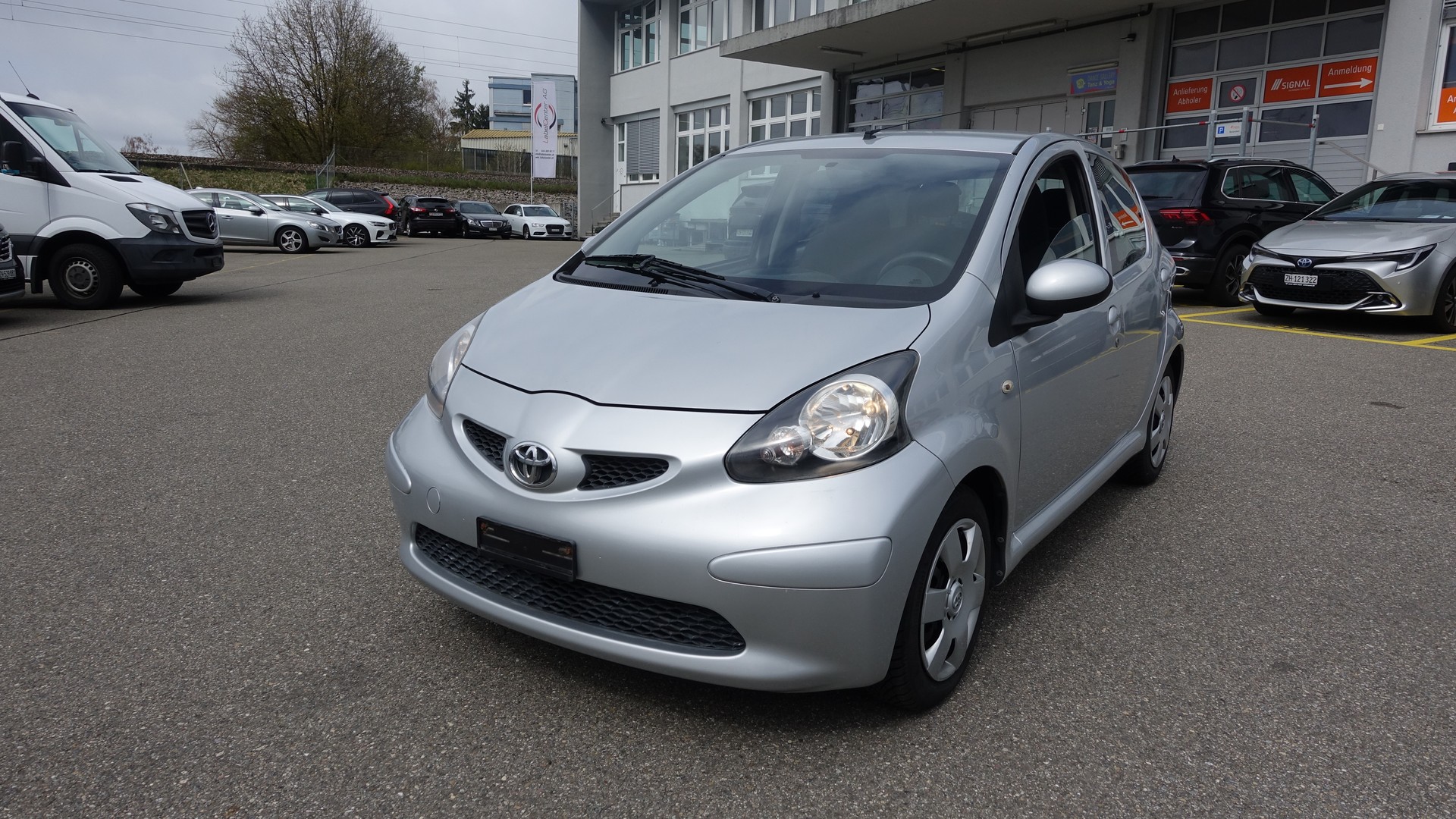 TOYOTA Aygo 1.0 Linea Luna