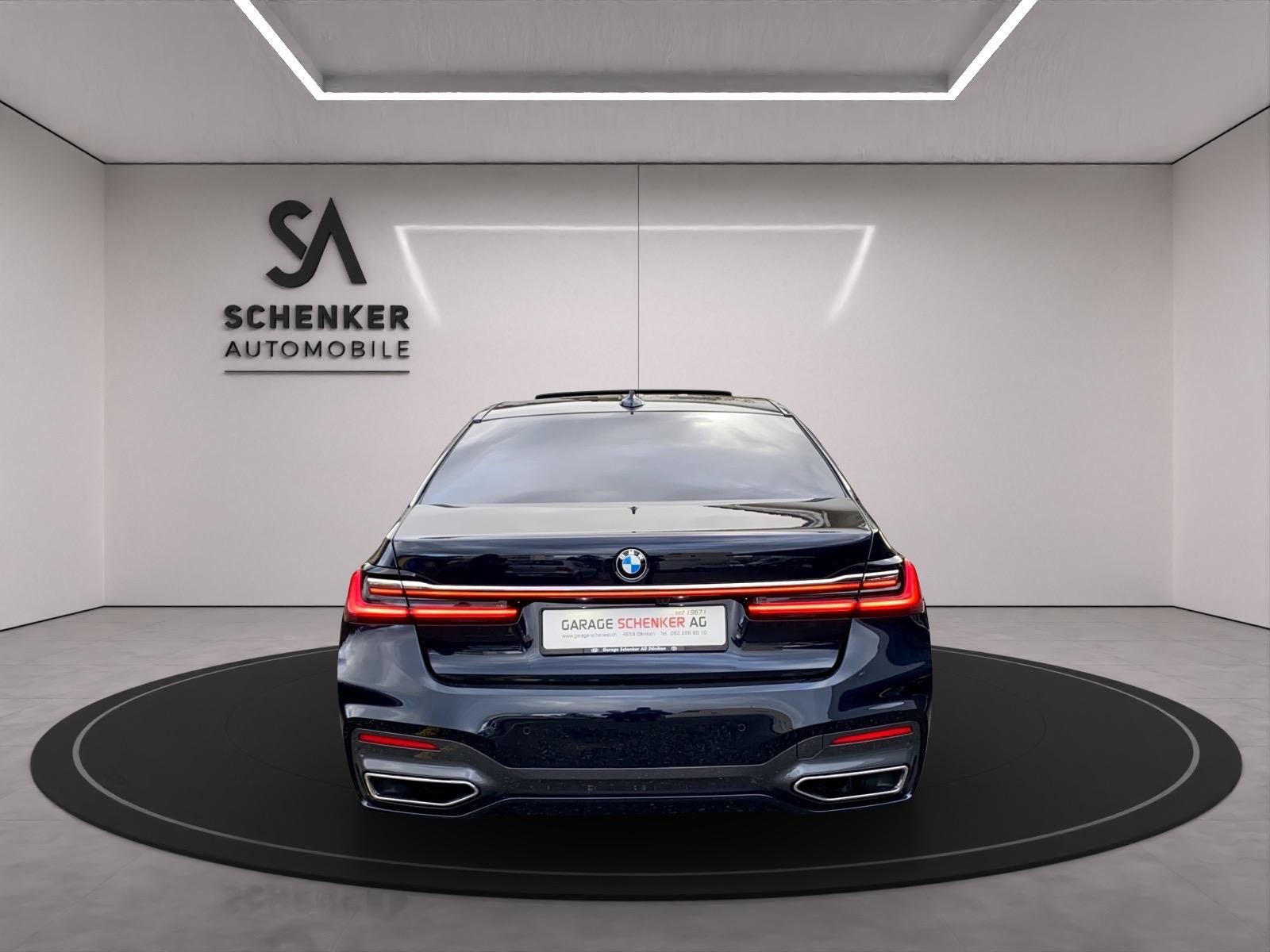 BMW 750Ld xDrive Steptronic-showroom-element-3
