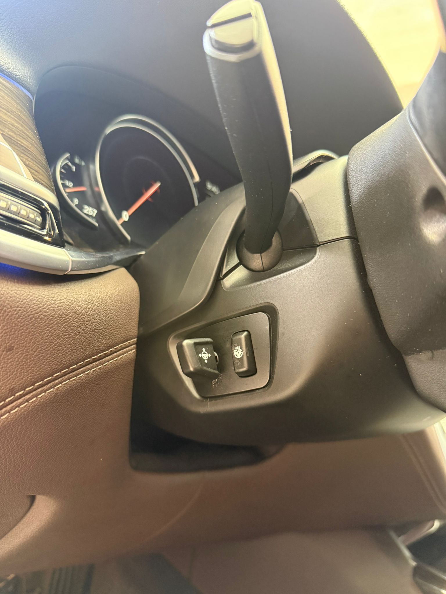 BMW 750i xDrive Steptronic-image-13