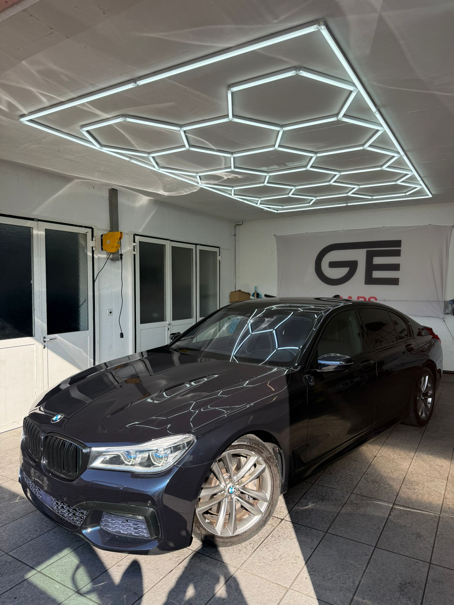 BMW 750i xDrive Steptronic