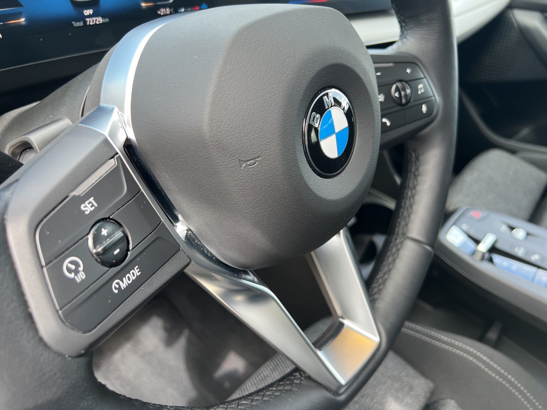 BMW 220i Active Tourer-image-11