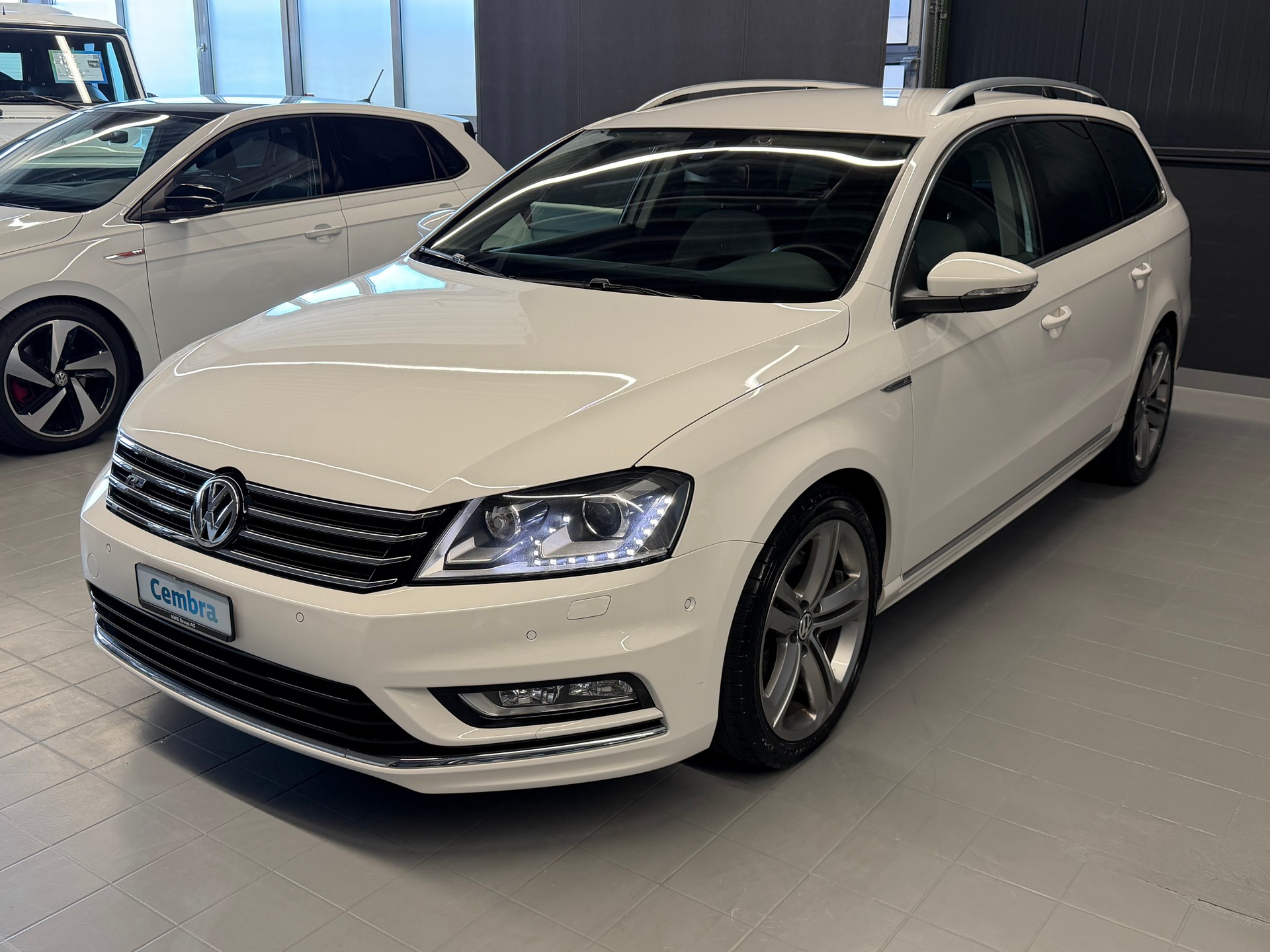 VW Passat Variant 2.0 TDI BMT R-Line 4MDSG-showroom-element-3