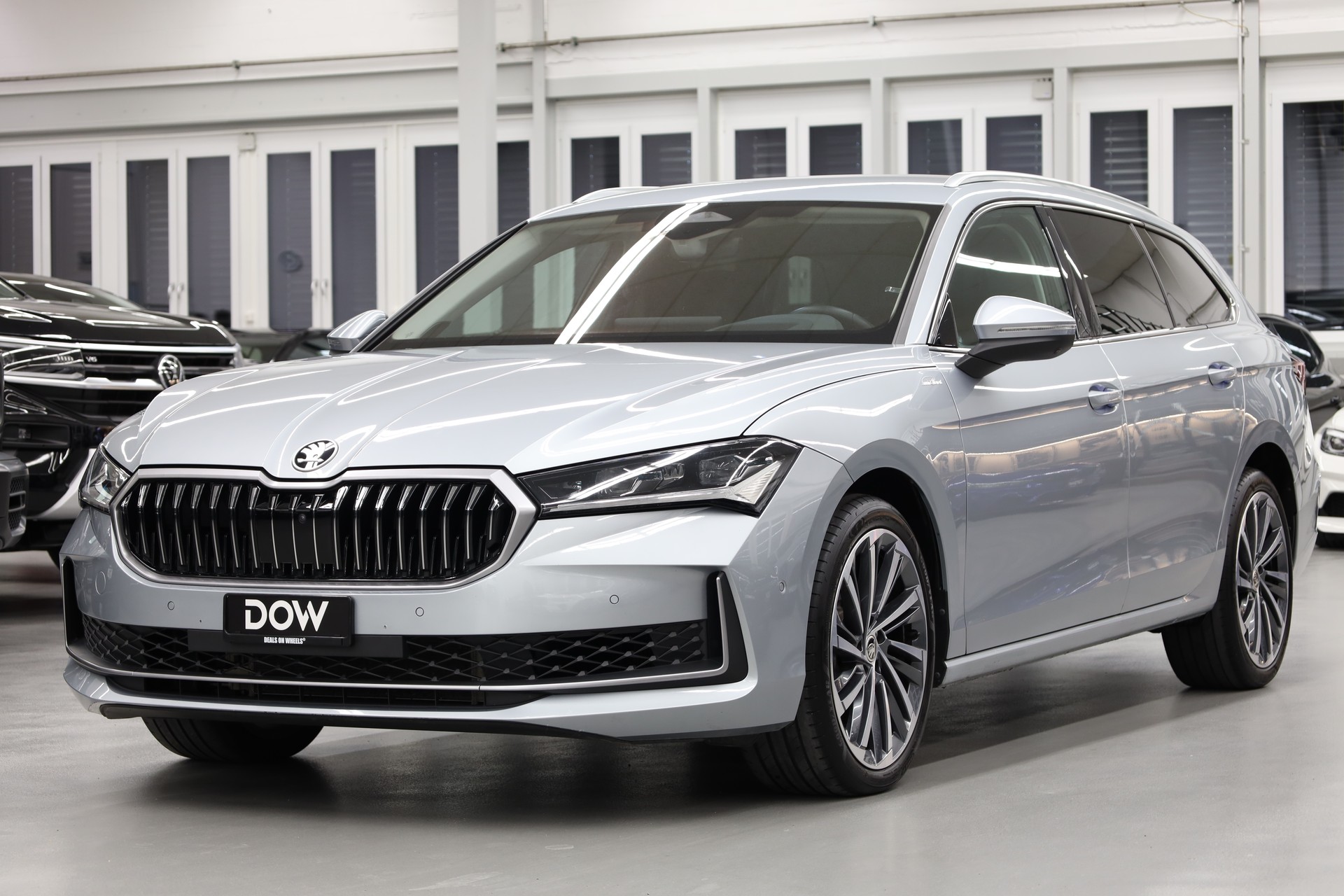 SKODA Superb Combi 2.0 TSI L & K 4x4 DSG-showroom-element-2