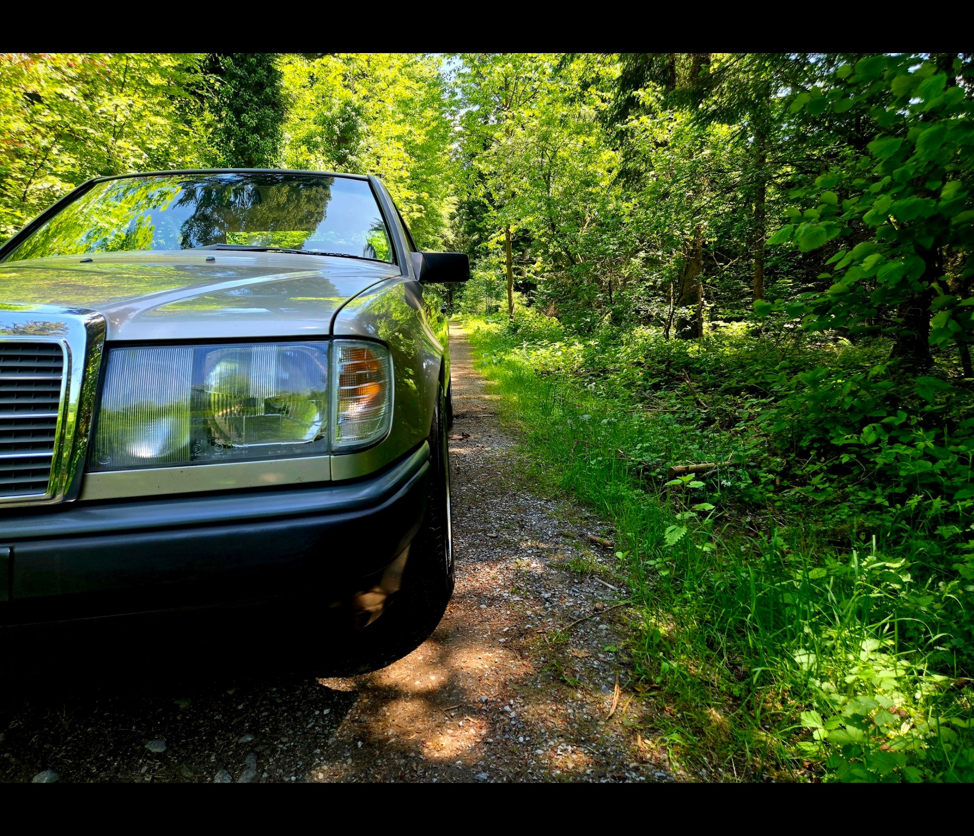 MERCEDES-BENZ 300 E-image-12