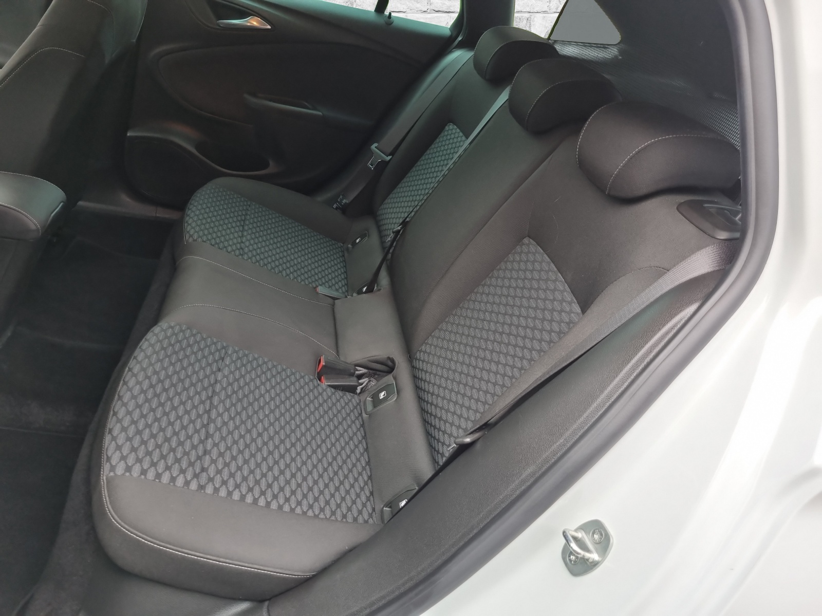 OPEL Astra Sports Tourer 1.5 D 122 Edition S/S-image-7