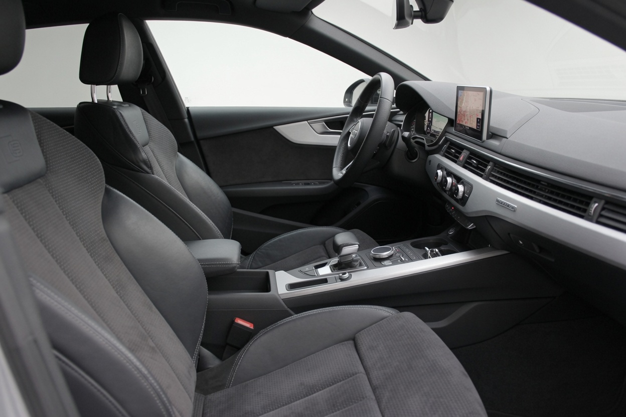 AUDI A5 Sportback 3.0 TDI Sport quattro S-LINE-image-13