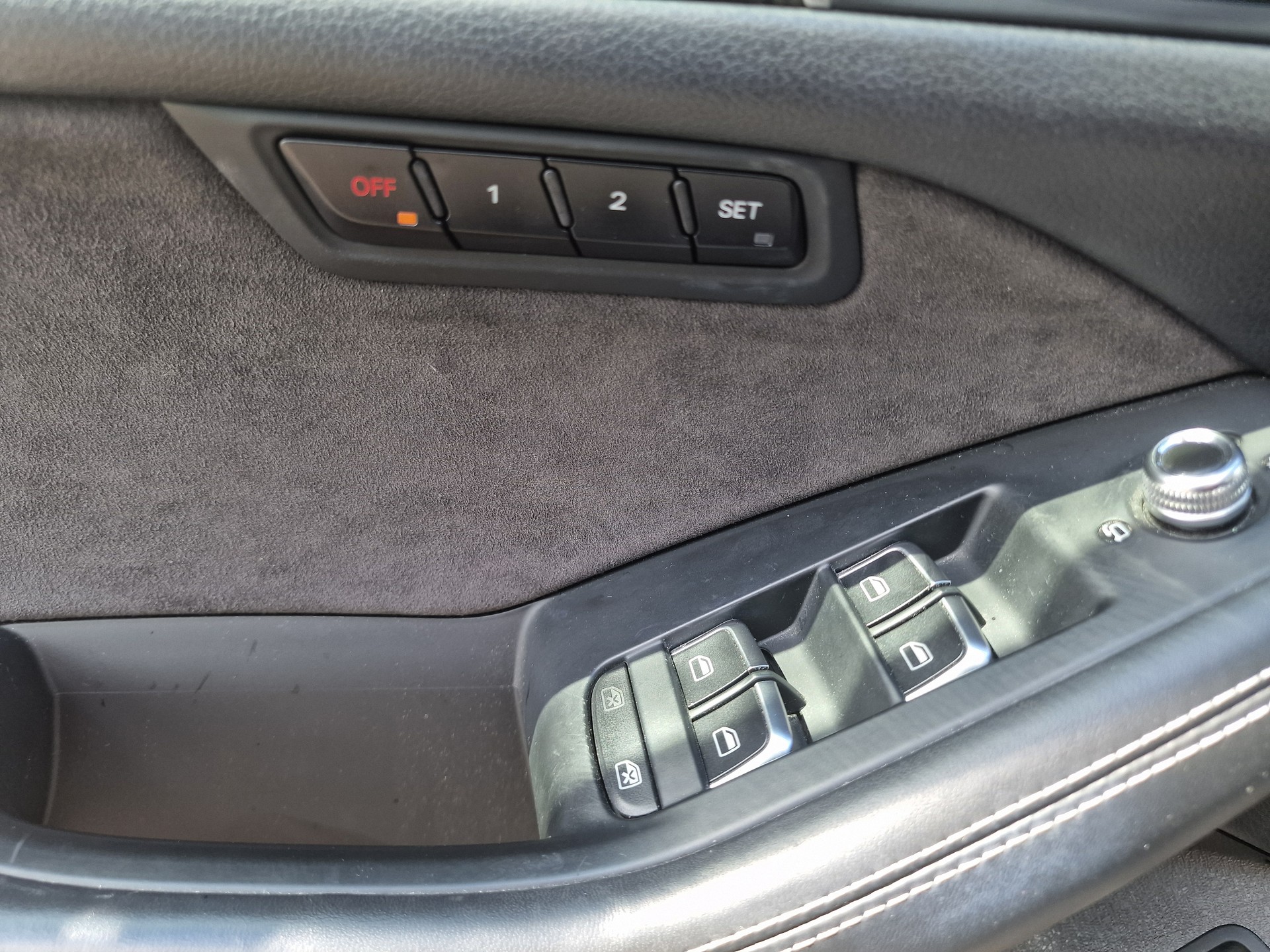 AUDI SQ5 3.0 TDI plus quattro tiptronic-image-23
