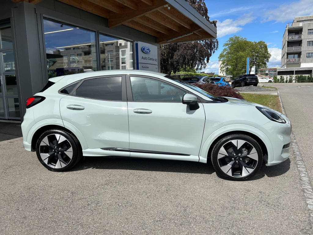 FORD Puma Gen-E Premium-showroom-element-1