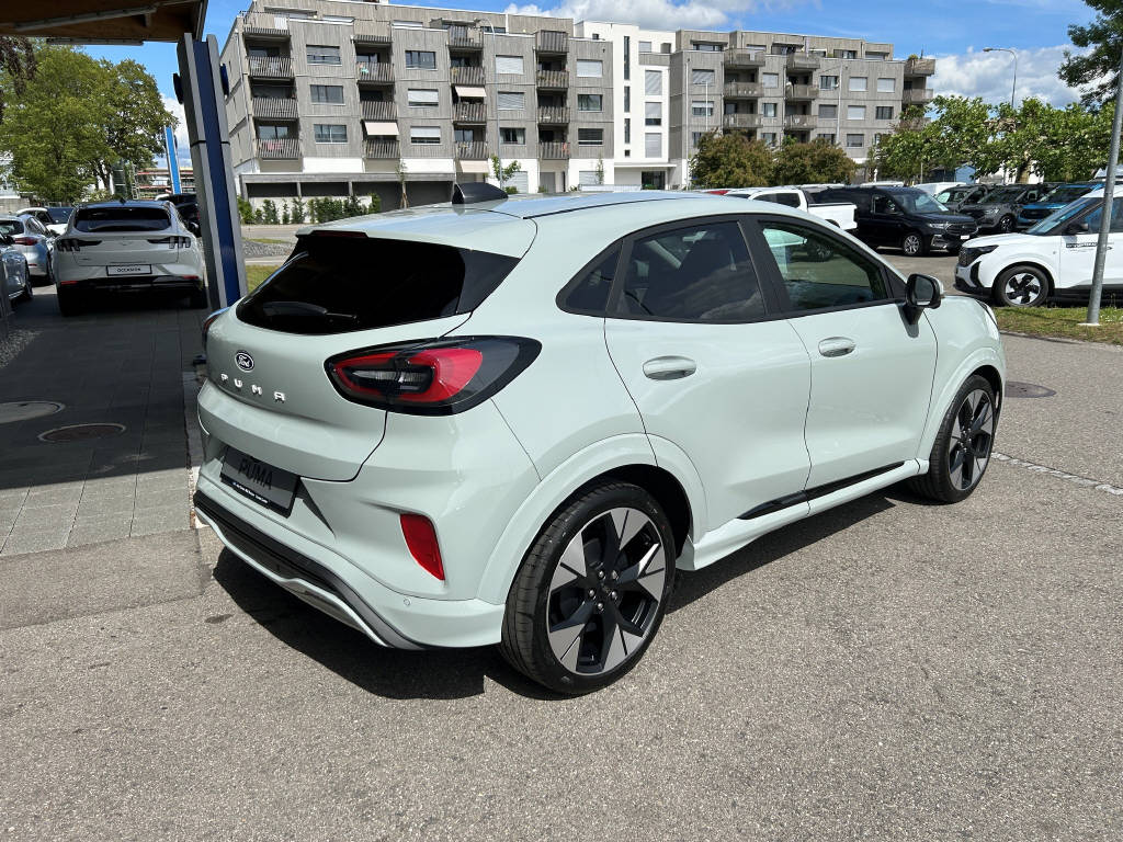 FORD Puma Gen-E Premium-showroom-element-2