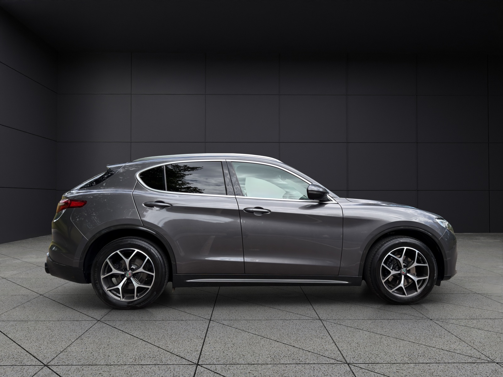 ALFA ROMEO Stelvio 2.0 TI Q4 Automatic-image-4