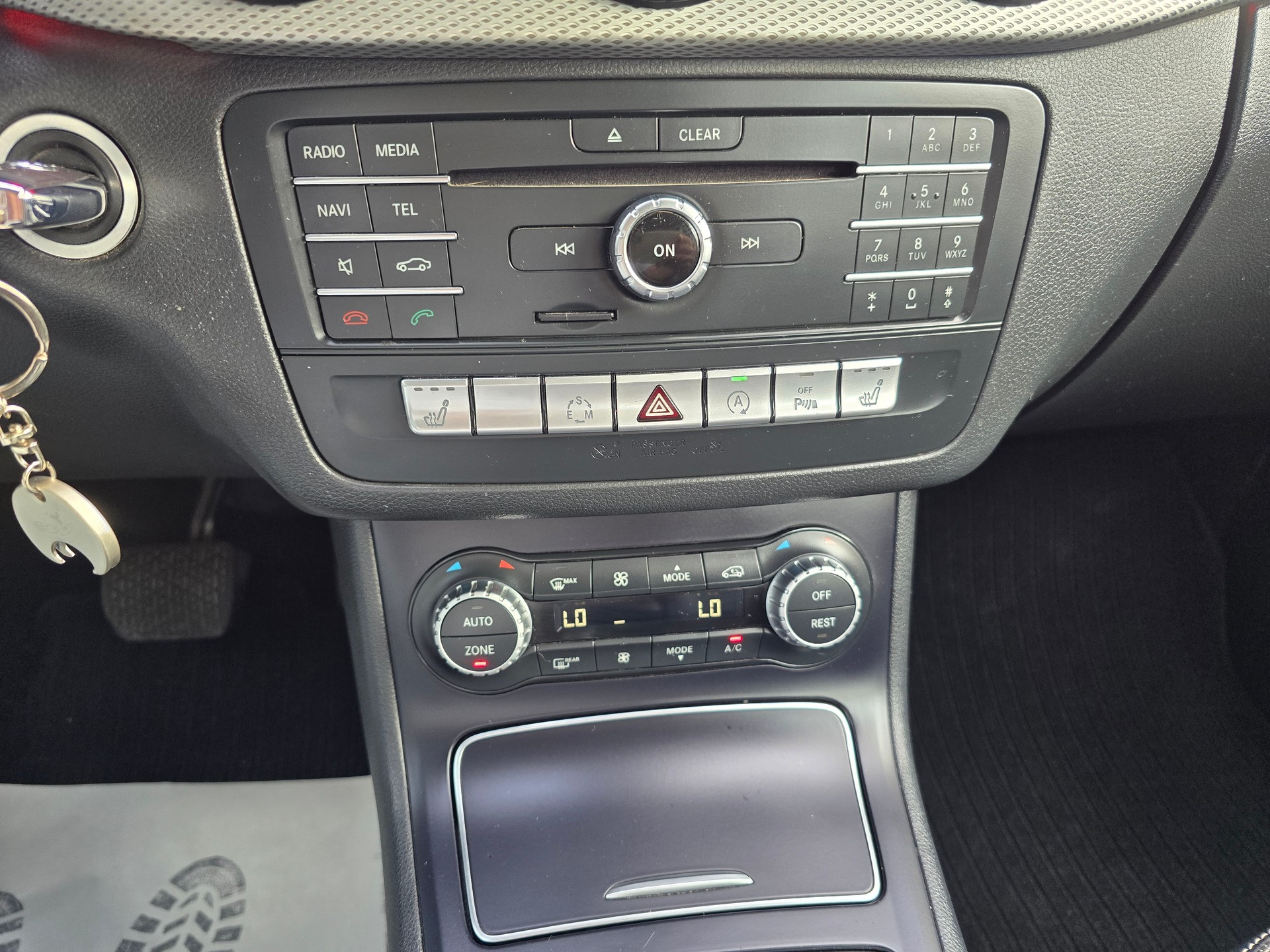 MERCEDES-BENZ B 220 Style 4Matic 7G-DCT-image-21