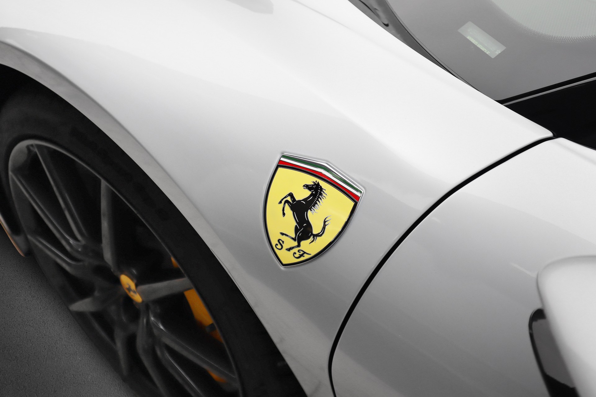 FERRARI SF90 Stradale-image-10