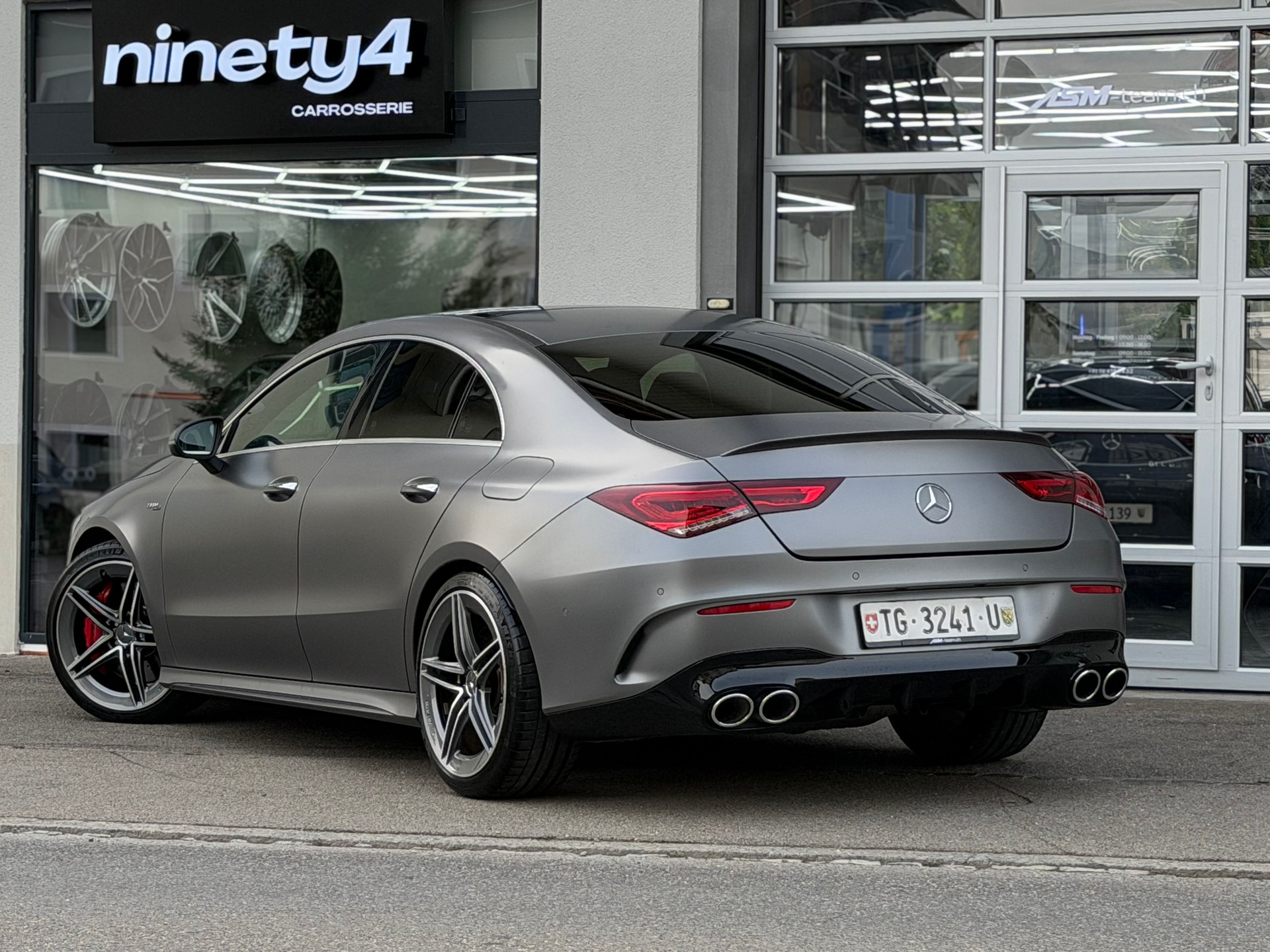 MERCEDES-BENZ CLA Coupé 45 S AMG 4Matic+ 8G-DCT | Frisch MFK | Automat | RFK | Glasdach | Klima | LED | Performance Sitze | Abgasanlage |-image-5