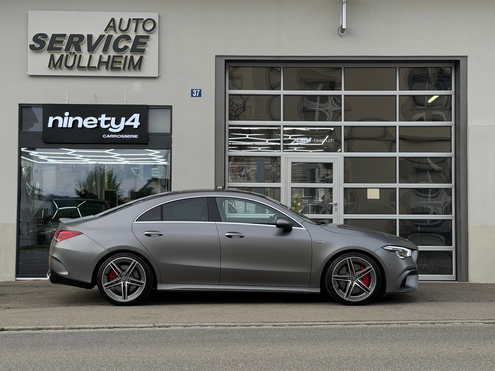 MERCEDES-BENZ CLA Coupé 45 S AMG 4Matic+ 8G-DCT | Frisch MFK | Automat | RFK | Glasdach | Klima | LED | Performance Sitze | Abgasanlage |-image-3