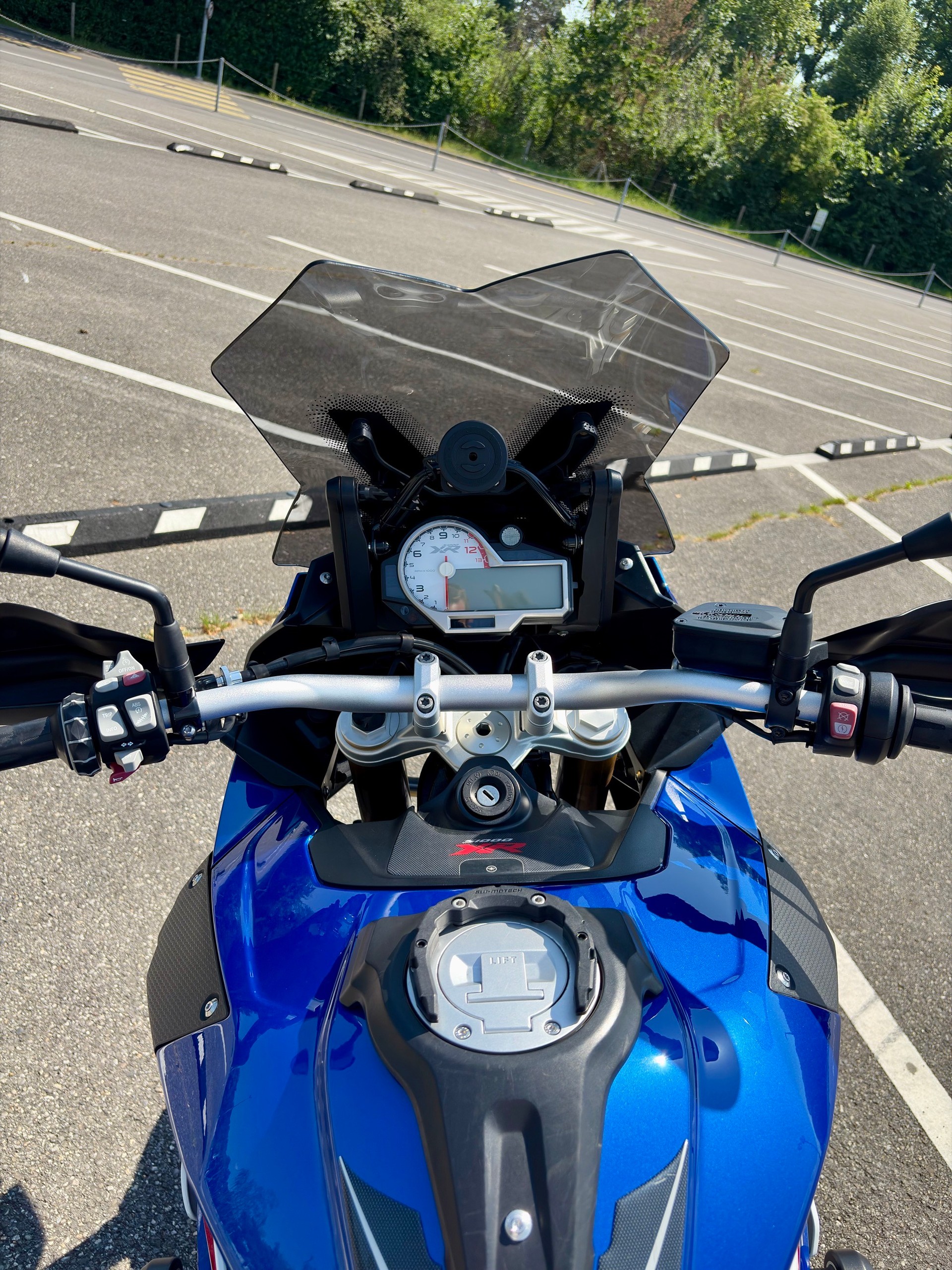 BMW S 1000 XR ABS-image-6