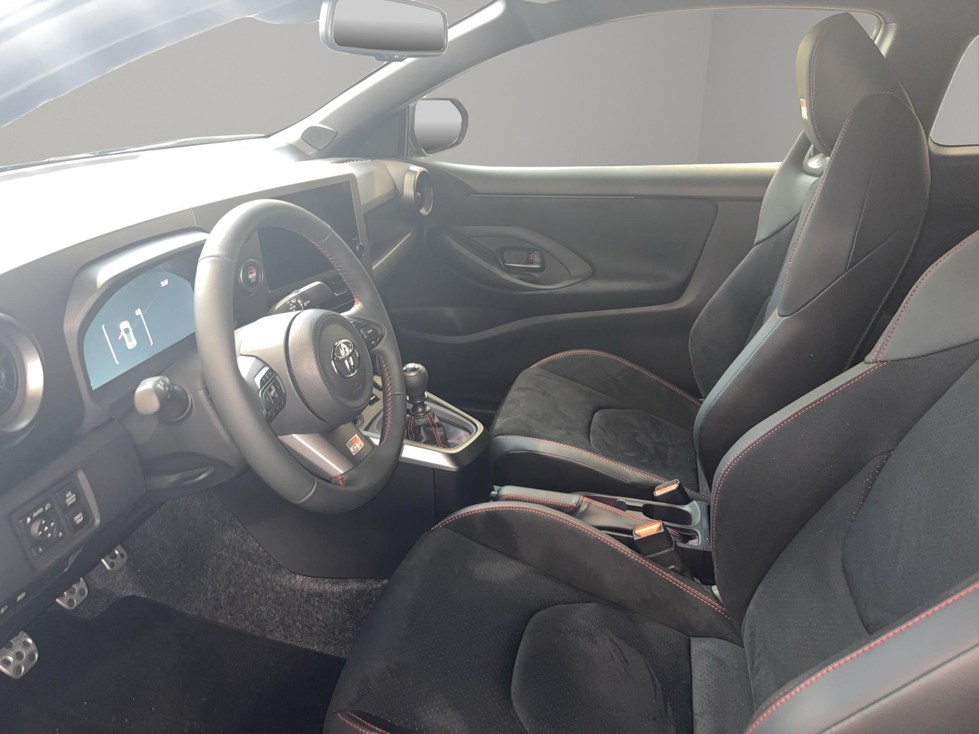 TOYOTA GR Yaris 1.6 Turbo Sport 4x4-showroom-element-1