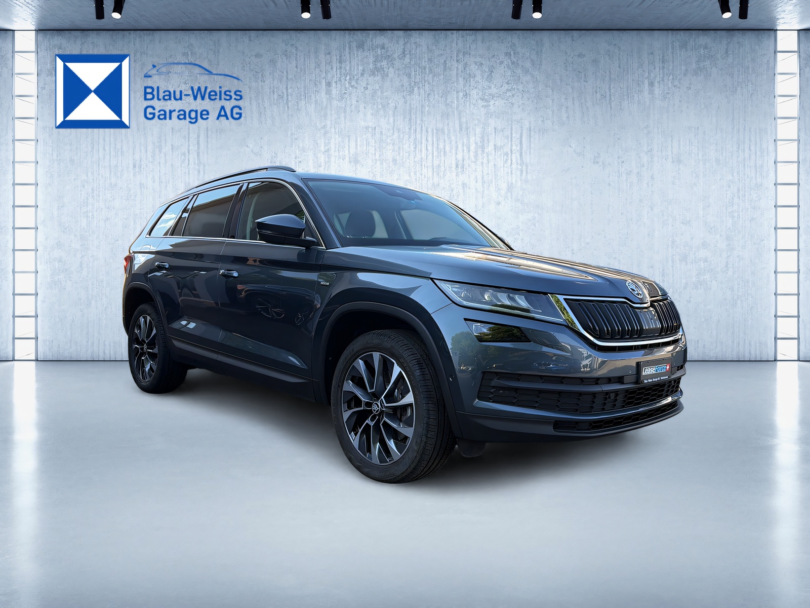 SKODA Kodiaq 2.0 TSI DSG Clever 4x4-showroom-element-2