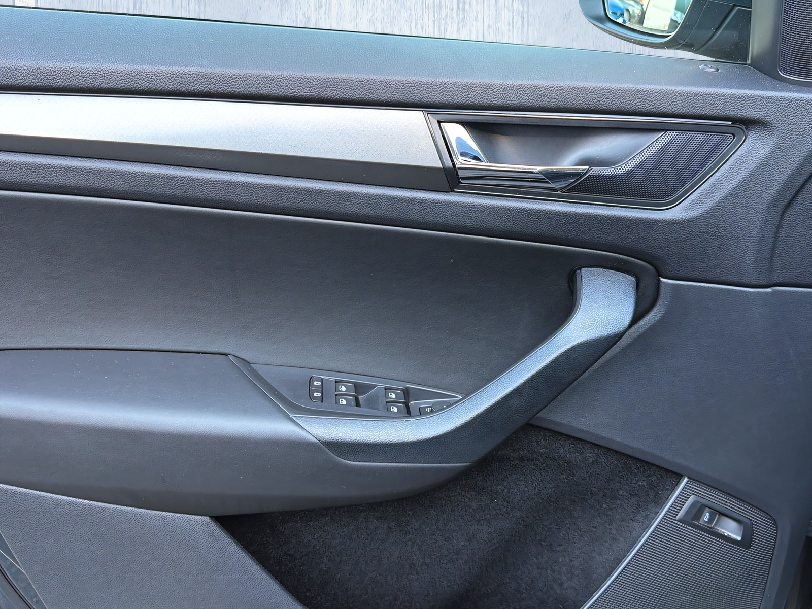 SKODA Kodiaq 2.0 TSI DSG Clever 4x4-image-10